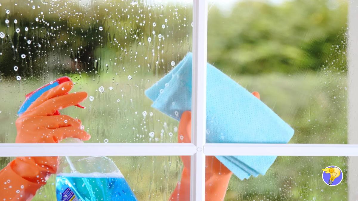 4 Astuces pour des Vitres Brillantes sans Traces